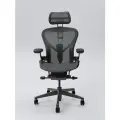 Размер C, кресло Herman Miller Aeron, цвет Carbon