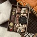 Подарочный набор в деревянной коробке мужской с мясными деликатесами