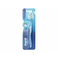 Зубная щетка Oral-B Pro-expert Deep Clean средняя