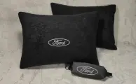 Подарочный набор: декоративная подушка в салон автомобиля из велюра и ключница с логотипом FORD, комплект 3 предмета
