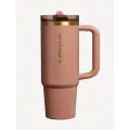 Термокружка Stanley Quencher H2.0 ProTour Flip Straw 0.89 л (30 oz), с трубочкой, цвет кофейно-бежевый (Mocha Latte), оригинал США