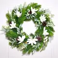 Венок новогодний Белые магнолии, литая хвоя, d 45 см