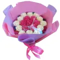 Букет из шоколадных роз ShokoTrendy, 19 штук, с ягодами, 300г