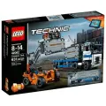 Конструктор LEGO Technic 42062 Контейнерный терминал