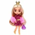 Barbie Мини-кукла Экстра Модница в мерцающем платье с меховой накидкой