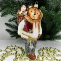 Irena-Co елочная игрушка, стекло Мишка несет Машу 15х8,5х8см