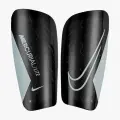 Щитки Nike Mercurial Lite DN3611-010, р-р S, Черный