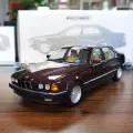 Модель BMW 730i E32 1:18 металлическая Красный