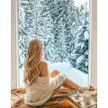 Алмазная мозаика на подрамнике 40x50 см. BoomBoomShop. Девушка в белом свитере смотрит в зимнее окно