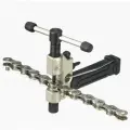 Выжимка 6-230137 YC-325SC профи, для всех типов 1-11ск Shimano & Campagnolo 11 скоростных цепей, с держателем цепи и запасным пином, черная BIKEHAND