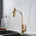 Смеситель для кухни Shevanik с гибким изливом, с выдвижным 2-х режимным аэратором, золотистый