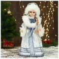 Снегурочка В шубке с узорами двигается 19х40 см Зимнее волшебство 6939402 .