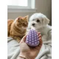 Силиконовая щетка Japan Premium Pet для удаления средней и длинной шерсти собак и кошек.