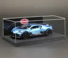 Bugatti Divo 1:18, цвет сине-зеленый металлик (France Bleu), коллекционная модель с открывающимися дверями, металлический корпус