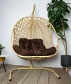 Подвесное кресло для двоих люкс с ротангом бежевое, коричневая подушка