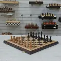 Шахматы подарочные из дуба большие с фигурами Авангард из бука