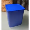 Контейнер Кубикс 1,8 л с крышкой темно-синий. Tupperware