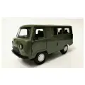 Коллекционная масштабная модель УАЗ-452 «Буханка» 1:24 (металл, свет, звук), зеленая