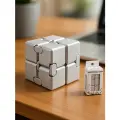 Бесконечный куб Infinity, антистресс-игрушка для детей и взрослых, серый, 110 г