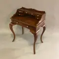 Стол-бюро DOMKORLEONE из красного дерева (mahogany wood) цвет орех LBW