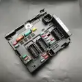 Подлинный блок предохранителей б/у в сборе контроллер BSM R05 9666700480 для Peugeot 307 308 408 Citroen C4 Berlingo, B5