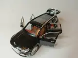 Модель автомобиля Мерседес GLS Maybach коллекционная металлическая игрушка масштаб 1:24 черный