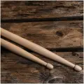 VIC FIRTH 5A Барабанные палочки. орех с деревянным наконечником. L=16 . Dia.=.565 . серии AMERIC
