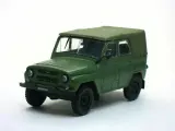 Масштабная модель автомобиля коллекционная УАЗ-469/469Б