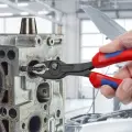 KNIPEX 82 02 200 SB TwinGrip Клещи с передним захватом с двухкомпонентными рукоятками фосфатированные, черного цвета 200 mm. Гарантия 2 года