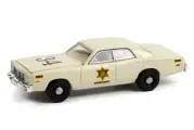 Plymouth fury riverton sheriff #34 1977 / плимут фьюри ривертон шериф #34 1977 (длина модели 6-10 см)