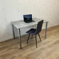 Компьютерный стол 130*80 см. Бетон светлый. Ножки серый хром