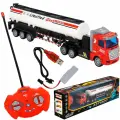 Бензовоз радиоуправляемый Young Racer пульт, пластик, в коробке (FCJ1099129)