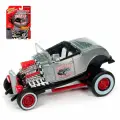 Машинка литая коллекционная Johnny Lightning - Die-Cast модель 1932 Ford Hi-Boy, масштаб 1:64, серия Auto World Store Exclusive, SCM132