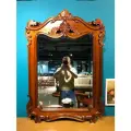 Интерьерное зеркало в резной раме из красного дерева (mahogany wood), цвет орех NAA (светло-коричневый)