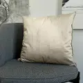 Интерьерная декоративная подушка, бархат, цвет светло-бежевый 45*45 со съемным чехлом на молнии