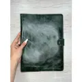 Папка для документов кожаная/Органайзер из кожи с файлами семейный/Папка-конверт на кнопке деловая пулл-ап зеленый