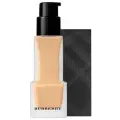 Burberry Тональный крем Matte Glow Foundation, 30 мл, оттенок: 30 Light Warm