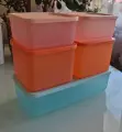 Контейнеры Кубикс: 1.4л - 1шт. голубой, 1л. оранжевые -2 шт, 650мл -2 розовые. Tupperware