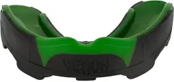 Капа боксерская Venum Predator Black/Green (Взрослый размер)
