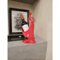 Подставка под винные бутылки. Статуэтка, цвет красный, коралловый. уникальная подставка под вино для дома.