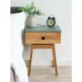 Тумба прикроватная Hugo из натурального дерева. Высота 50 см. Парящий корпус 30х39х15 см. Цвет: натуральный, фисташка.