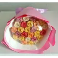 Букет ShokoTrendy Букет шоколадных роз, подарочный, 37 цветов, белый шоколад
