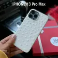 Белоснежный чехол для iPhone 13 Pro Max текстура страуса