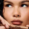 Карандаш для губ RHODE PEPTIDE LIP SHAPE ОТТЕНОК LEAN, пептидный, контур для губ