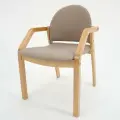Стул кресло Джуно с мягким сиденьем и подлокотниками, цвет каркаса: натуральный, обивки: бежевая рогожка (Мебиатор)