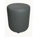 Серый кожаный круглый пуфик