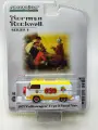 Машинка 1/64 Greenlight Car model 1971 VW T2 Panel Van- Circus