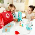 Игровой набор для детей Hape Добрый Доктор Осмотр пациента E3228_HP