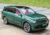 Коллекционная масштабная модель LIXiang L9 1:24 (металл, свет, звук)