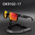 Солнцезащитные очки Oakley